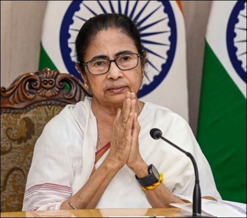 ‘రాజీనామాకు నేను సిద్ధమే’: మమతా బెనర్జీ || ‘I am ready to resign’: Mamata Banerjee..